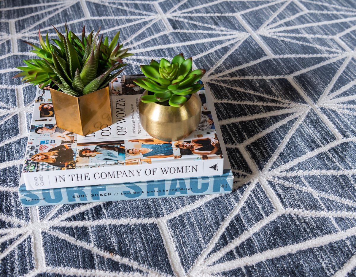 Elodie – Geometric Pattern Modern Rug