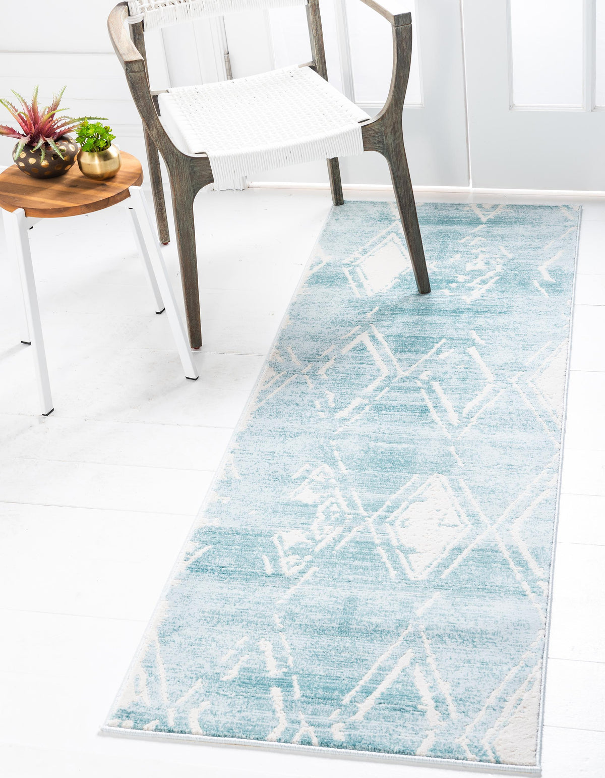 Nimes – Faded Diamond Motif Area Rug