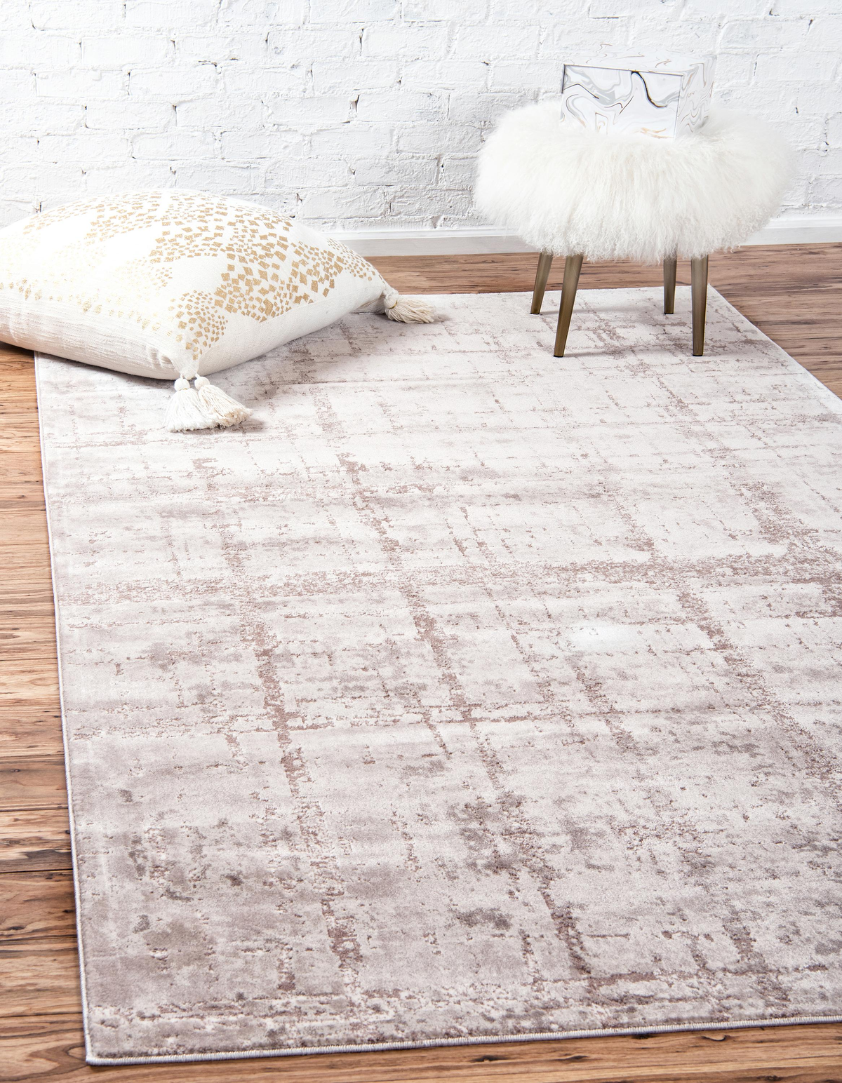 Manon – Distressed-Look Modern Area Rug