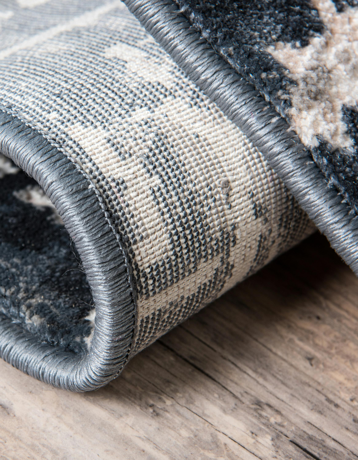 Manon – Distressed-Look Modern Area Rug