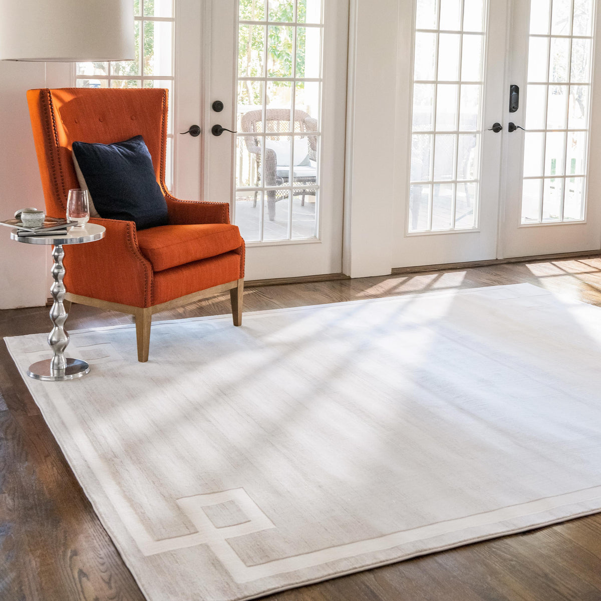 Reims – Bordered European-Style Area Rug