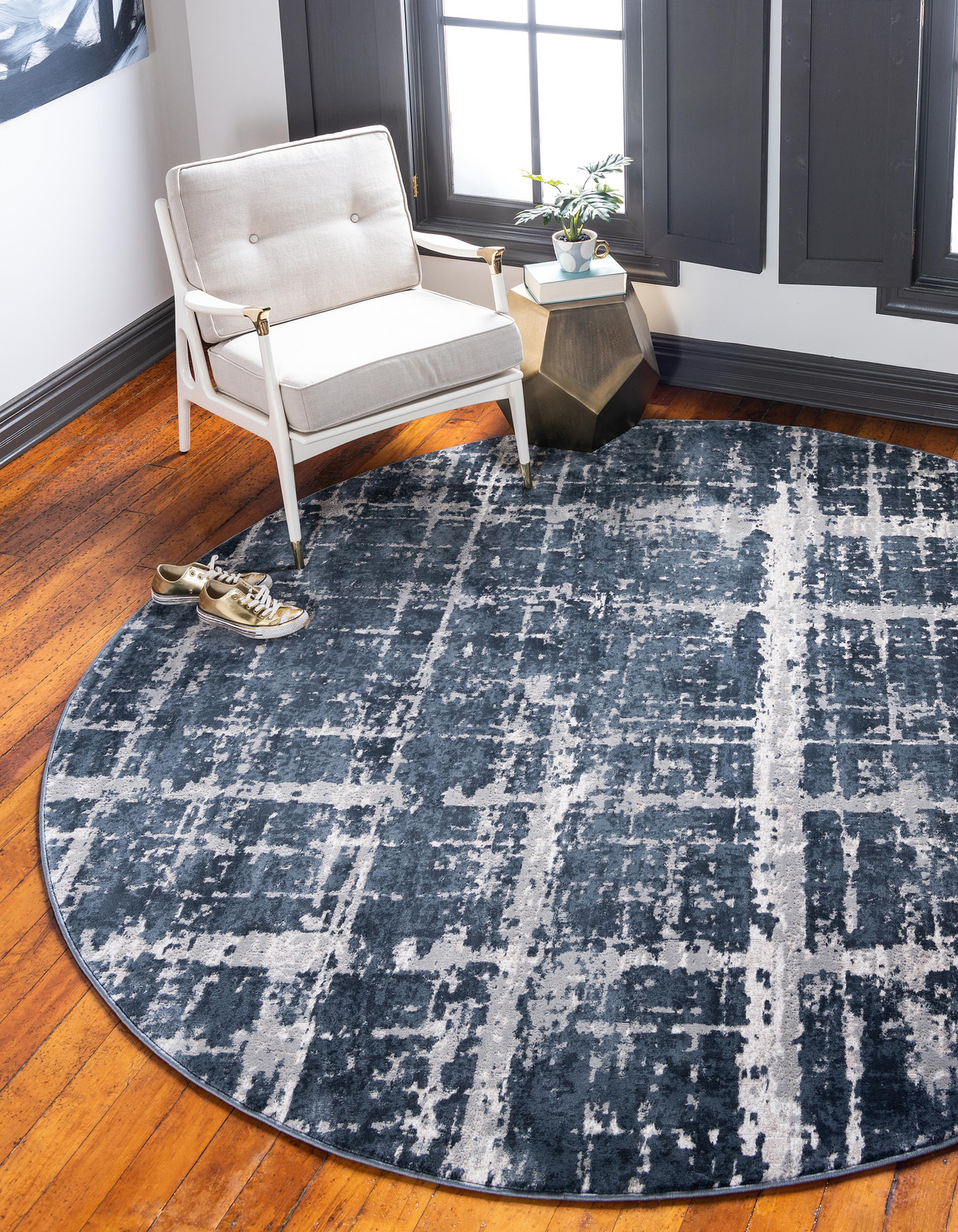 Manon – Distressed-Look Modern Area Rug