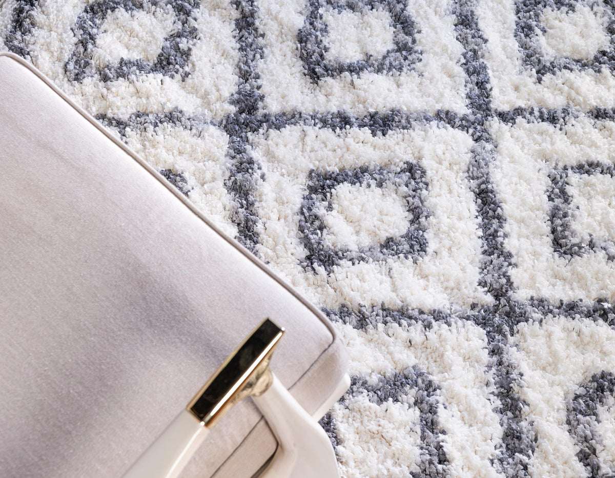Aubrac – Diamond Lattice Shag Rug