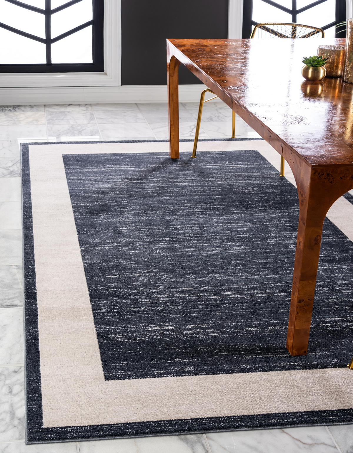 Blois – Simple Border Modern Area Rug