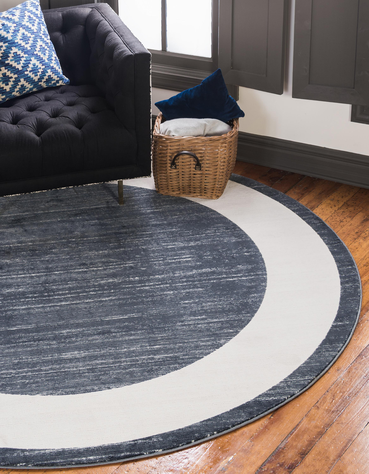 Blois – Simple Border Modern Area Rug