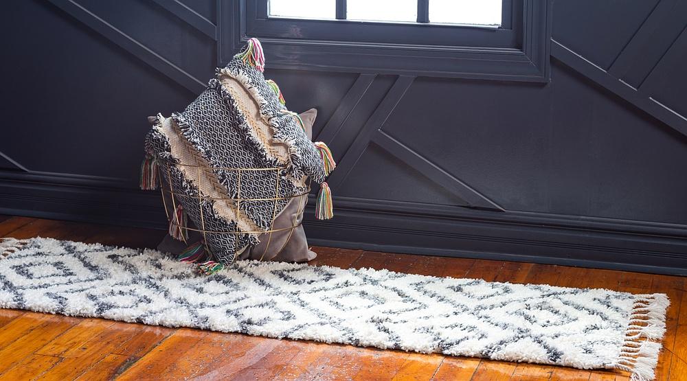 Aubrac – Diamond Lattice Shag Rug