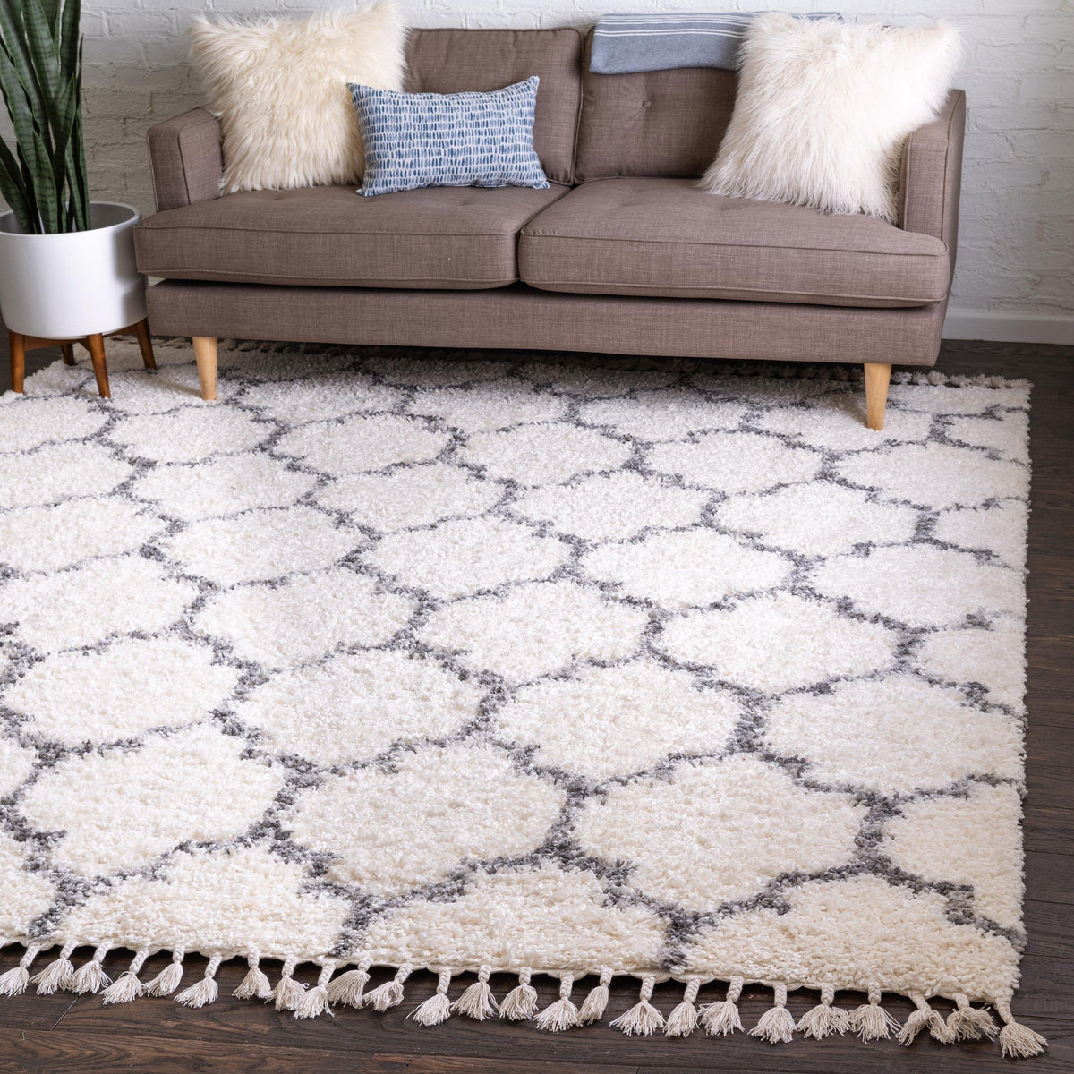 Arles – Patterned Plush Shag Area Rug