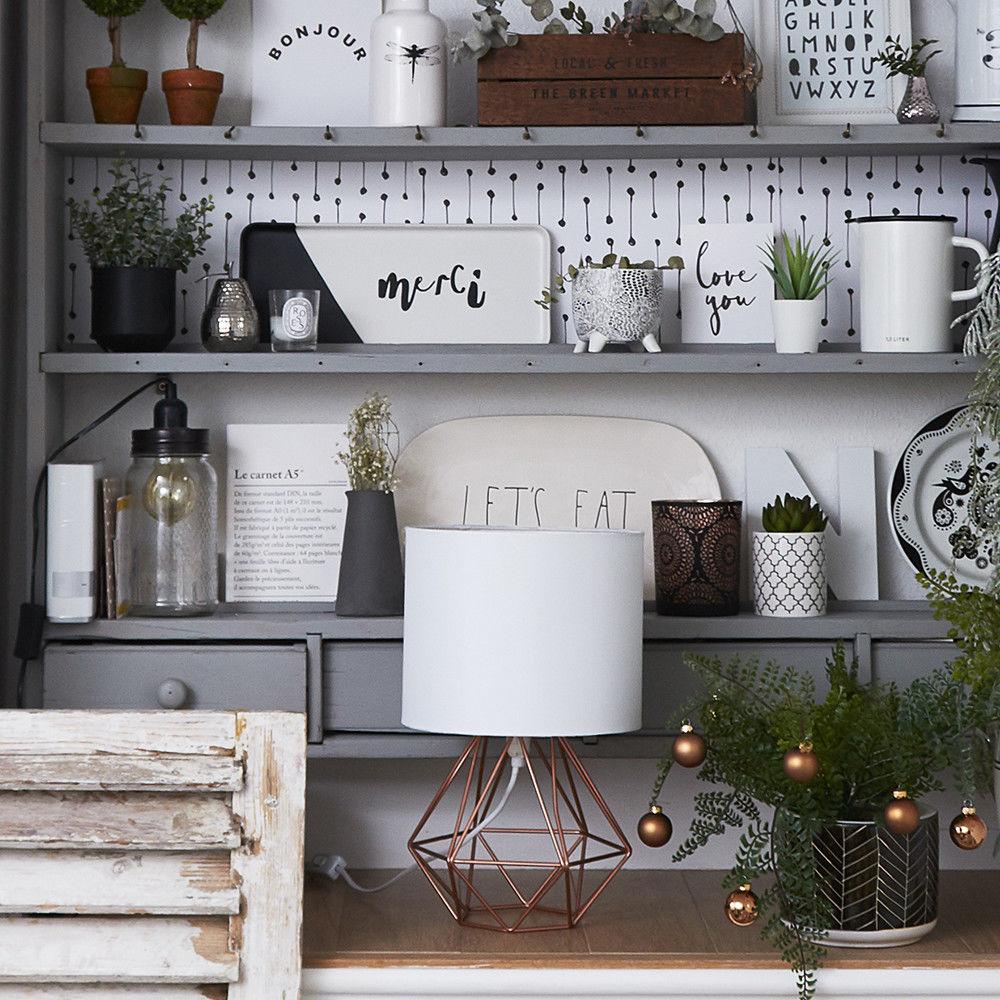 Lattice – Geometric Wire-Frame Metal Table Lamp
