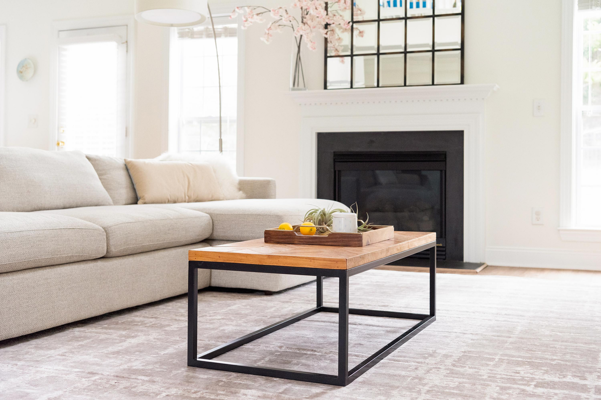 Manon – Distressed-Look Modern Area Rug