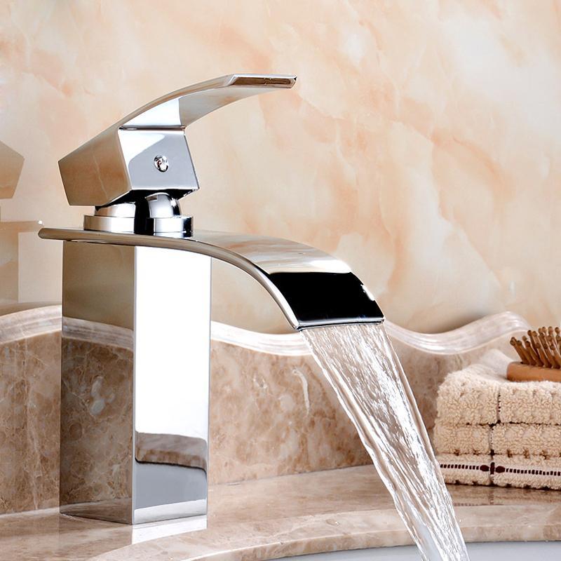 Hadley – Single-Handle Centre-Set Vanity Tap