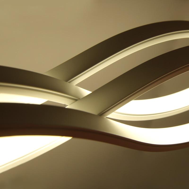 Corrin – Flush Mount LED Wave Ceiling Light