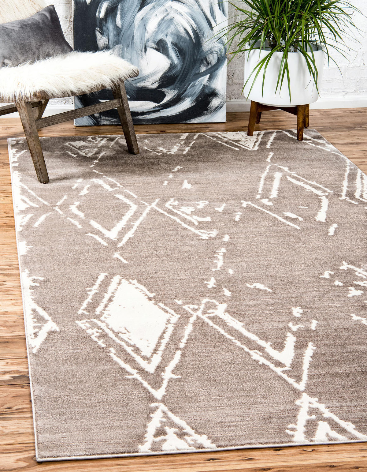 Nimes – Faded Diamond Motif Area Rug