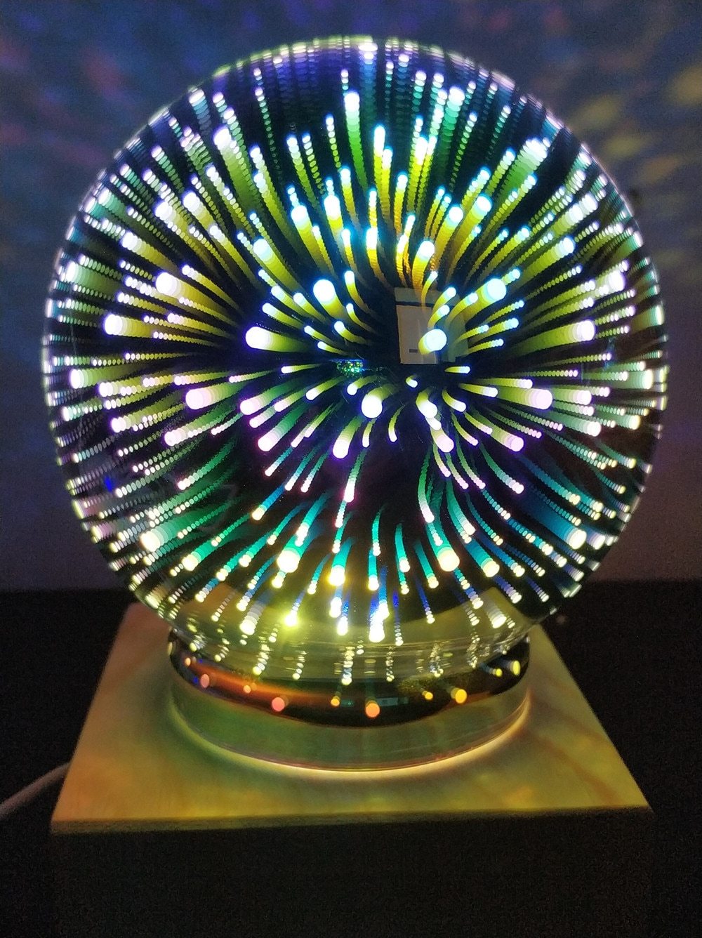 Nils – Glass Globe Projection Night Light