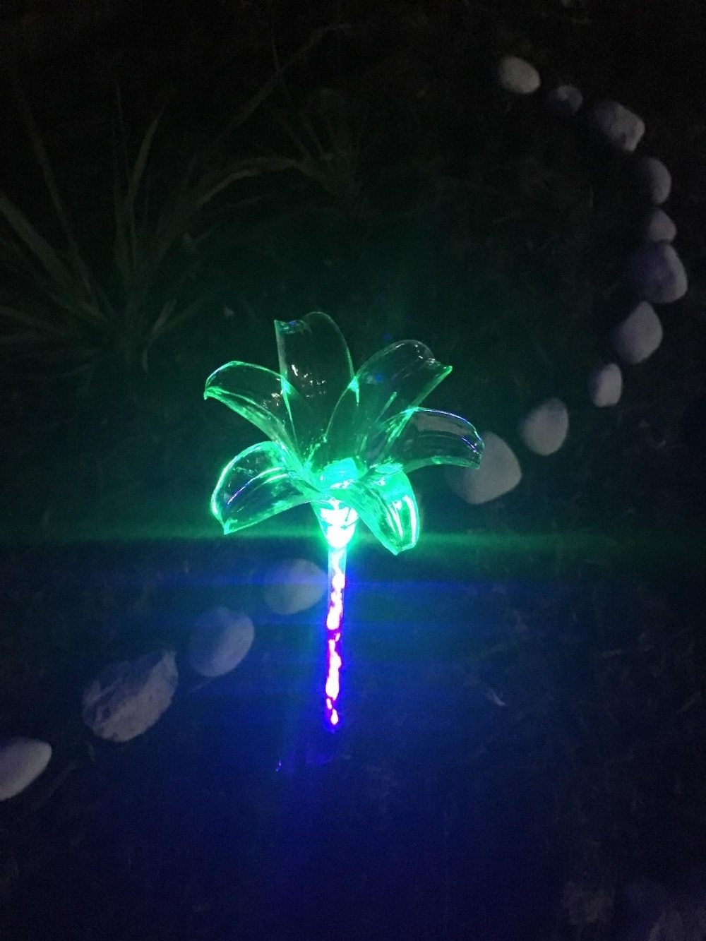 Thea – Solar Colour-Changing Flower Light