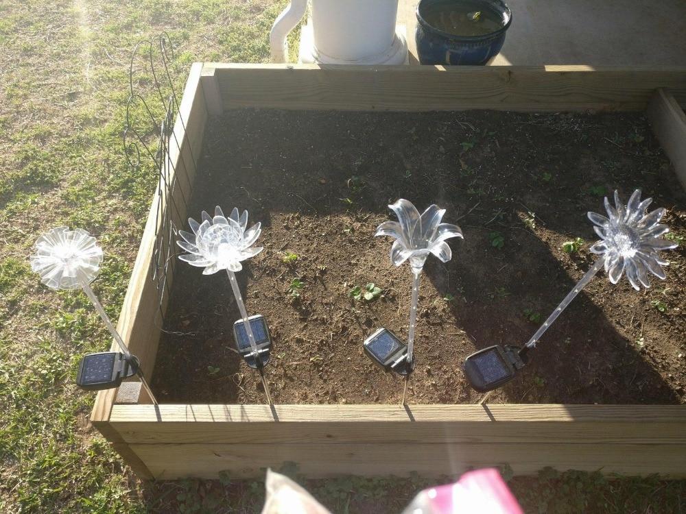 Thea – Solar Colour-Changing Flower Light