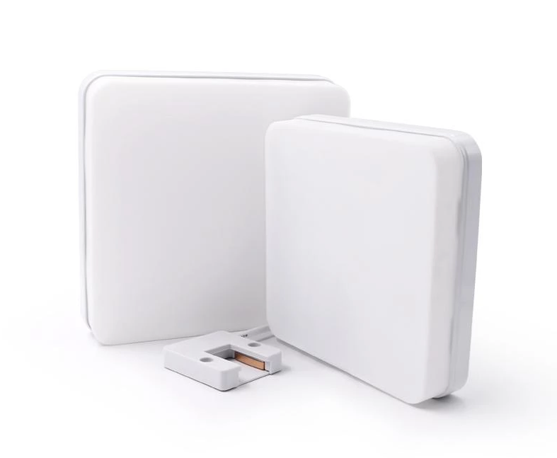 Coping – Compact Square LED Ceiling Downlight