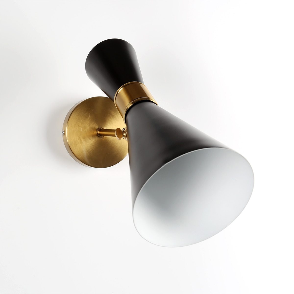 Dune – Minimalist Adjustable Wall Reading Light