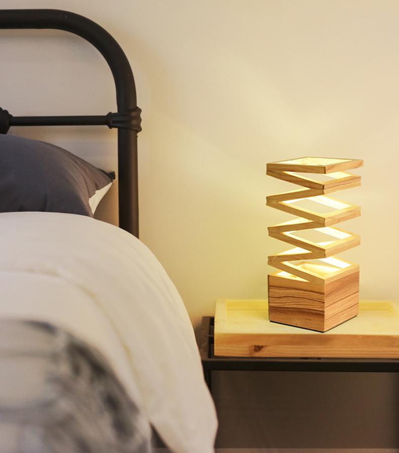 Truss – Folding Accordion-Arm Wood & Metal Desk Lamp