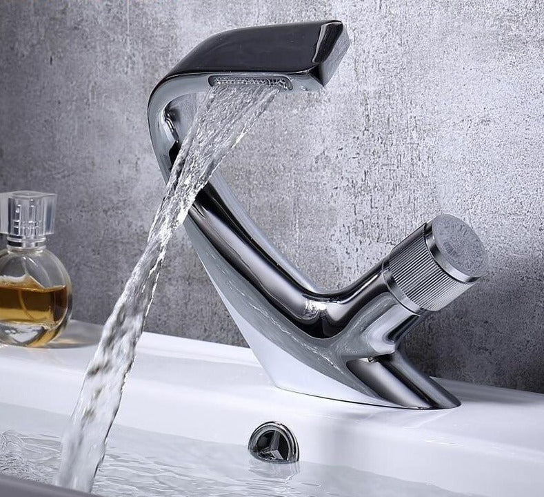 Brook – Solid Brass Waterfall Basin Mixer