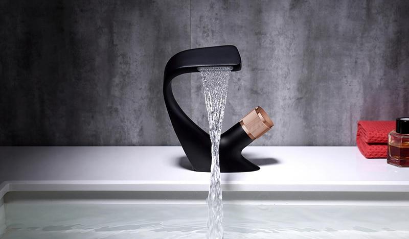 Brook – Solid Brass Waterfall Basin Mixer