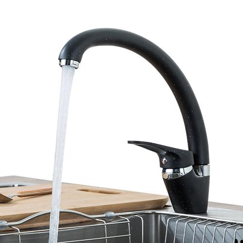 Pebble – Polished Brass Single-Hole Kitchen Tap