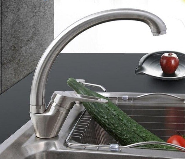 Pebble – Polished Brass Single-Hole Kitchen Tap