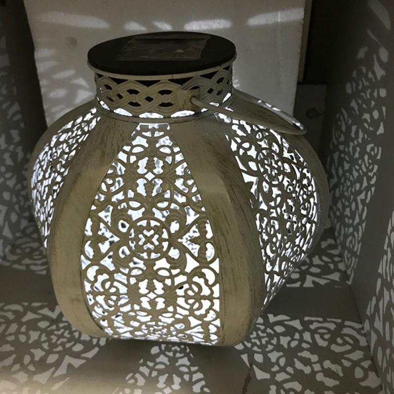 Alba – Maple Leaf Solar Shadow Lantern