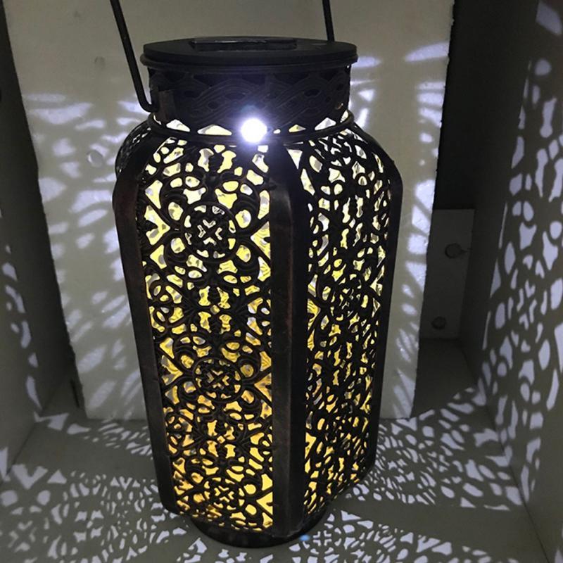Alba – Maple Leaf Solar Shadow Lantern