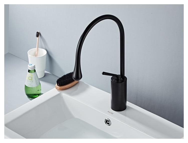Alder – Tall Swivel-Spout Brass Basin Faucet