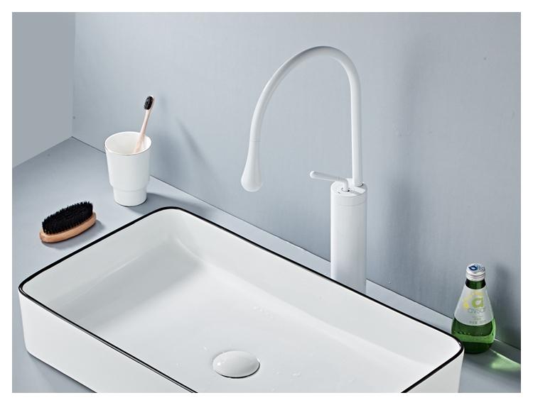 Alder – Tall Swivel-Spout Brass Basin Faucet