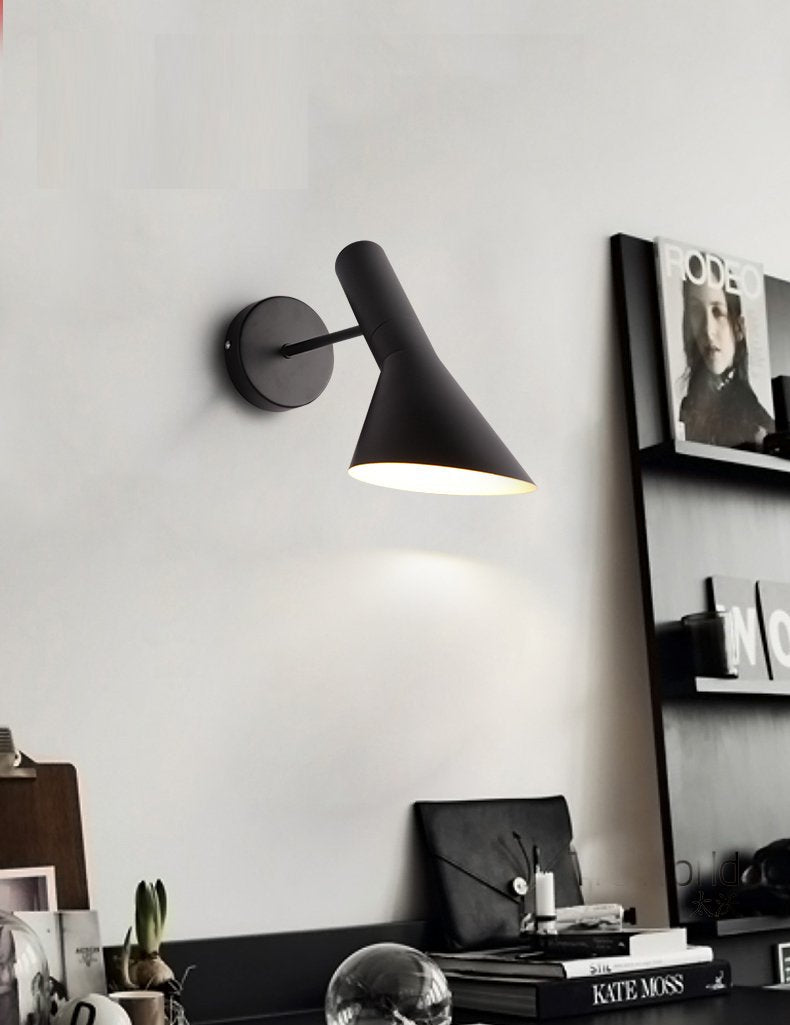 Fjord – Adjustable Metal Wall Light with Switch
