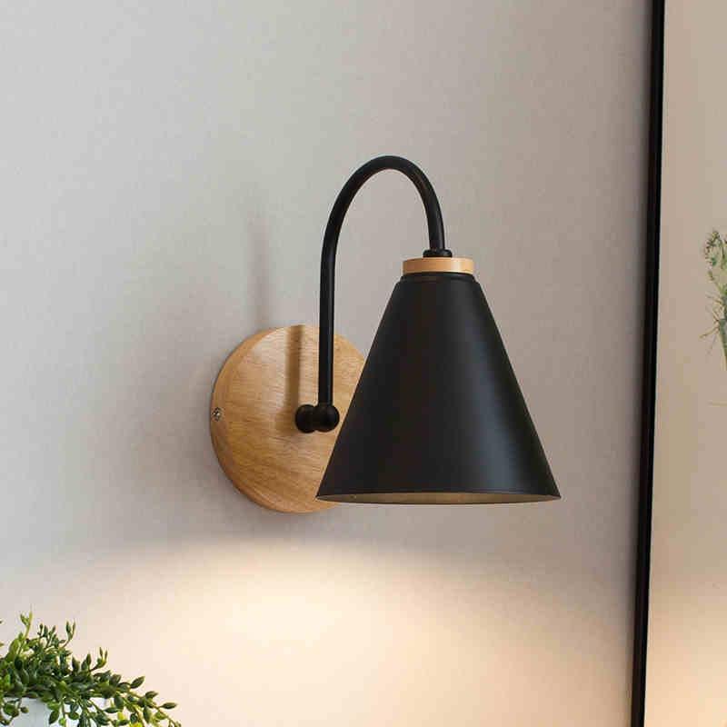 Asolo – Adjustable Angle Metal Wall Light