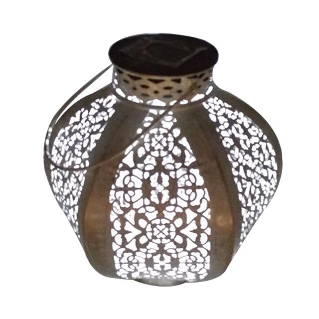Alba – Maple Leaf Solar Shadow Lantern
