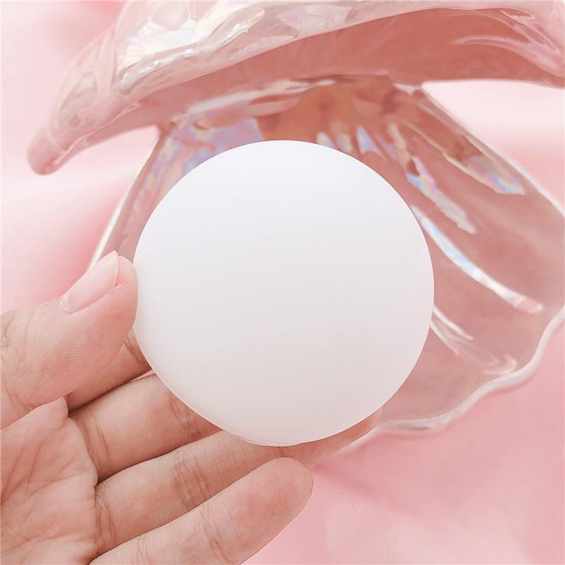 Arezzo – Ceramic Shell Pearl Night Light