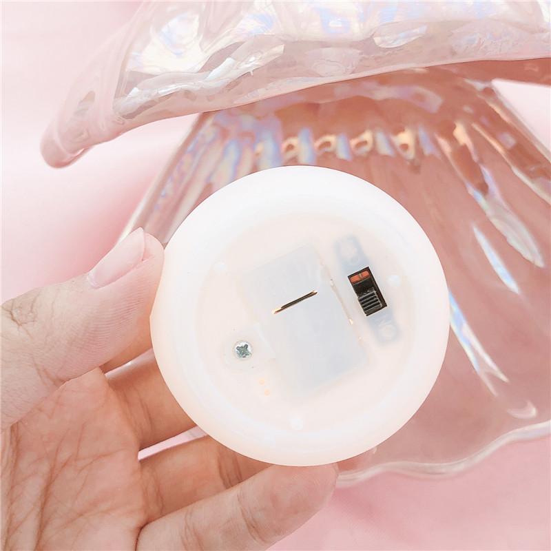 Arezzo – Ceramic Shell Pearl Night Light