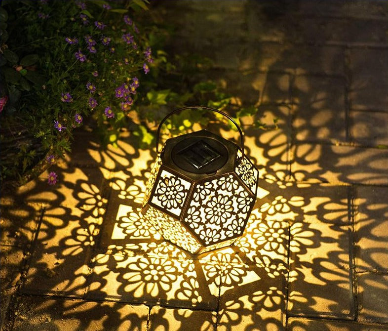Lecco – Geometric Iron Solar Lantern