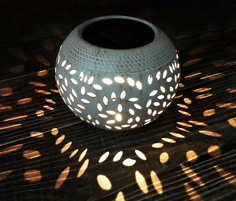 Amalfi – Globe Petal Cut-Out Solar Lantern