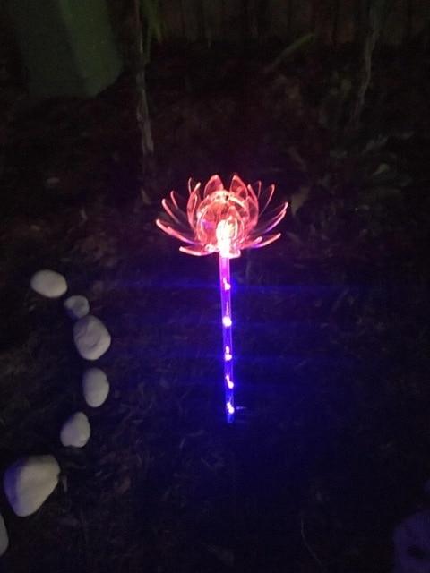 Thea – Solar Colour-Changing Flower Light