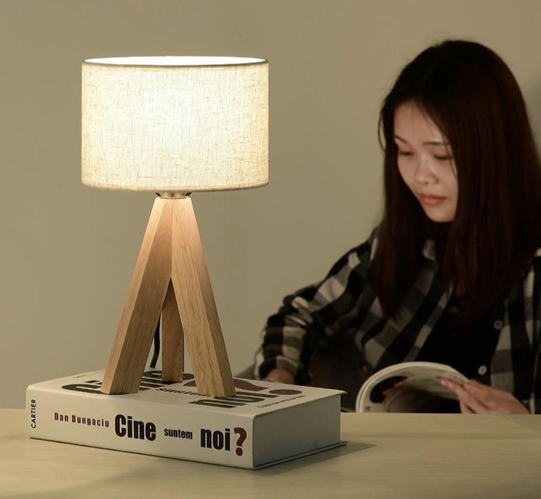 Ostuni – Tripod Wood Base Floor Lamp