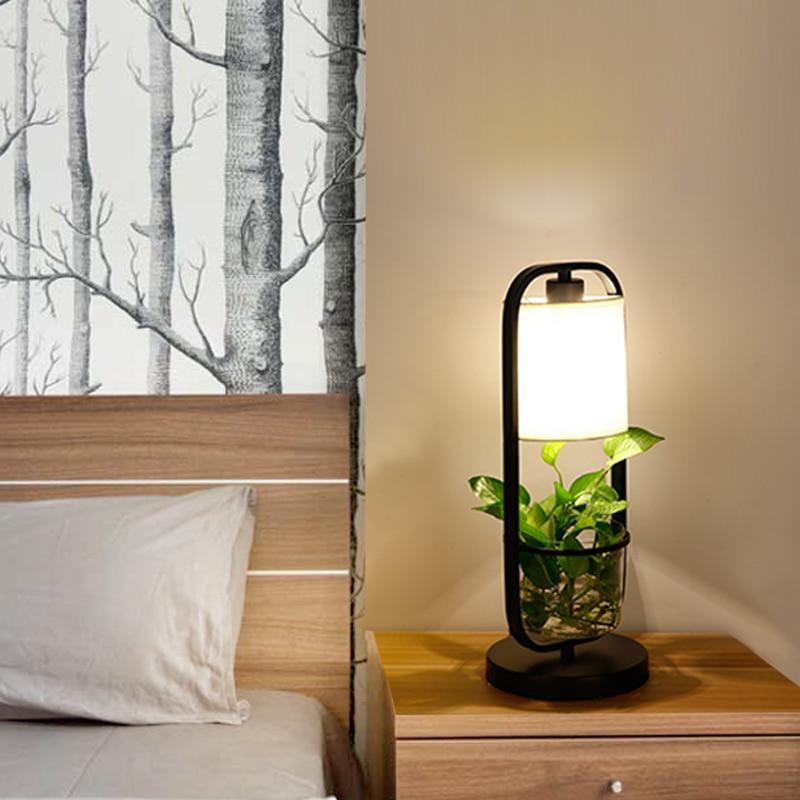 Kado – Iron Frame Planter Table Lamp