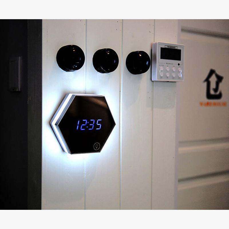 Riva – Mirror Alarm Clock with LED Light