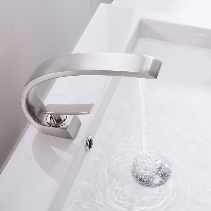 Bramley – Crane-Neck Solid Brass Basin Tap