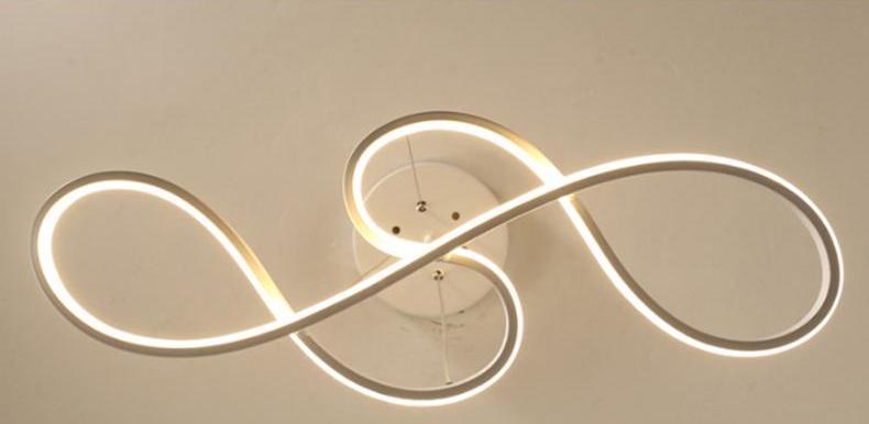 Mugen – Looped Acrylic LED Chandelier