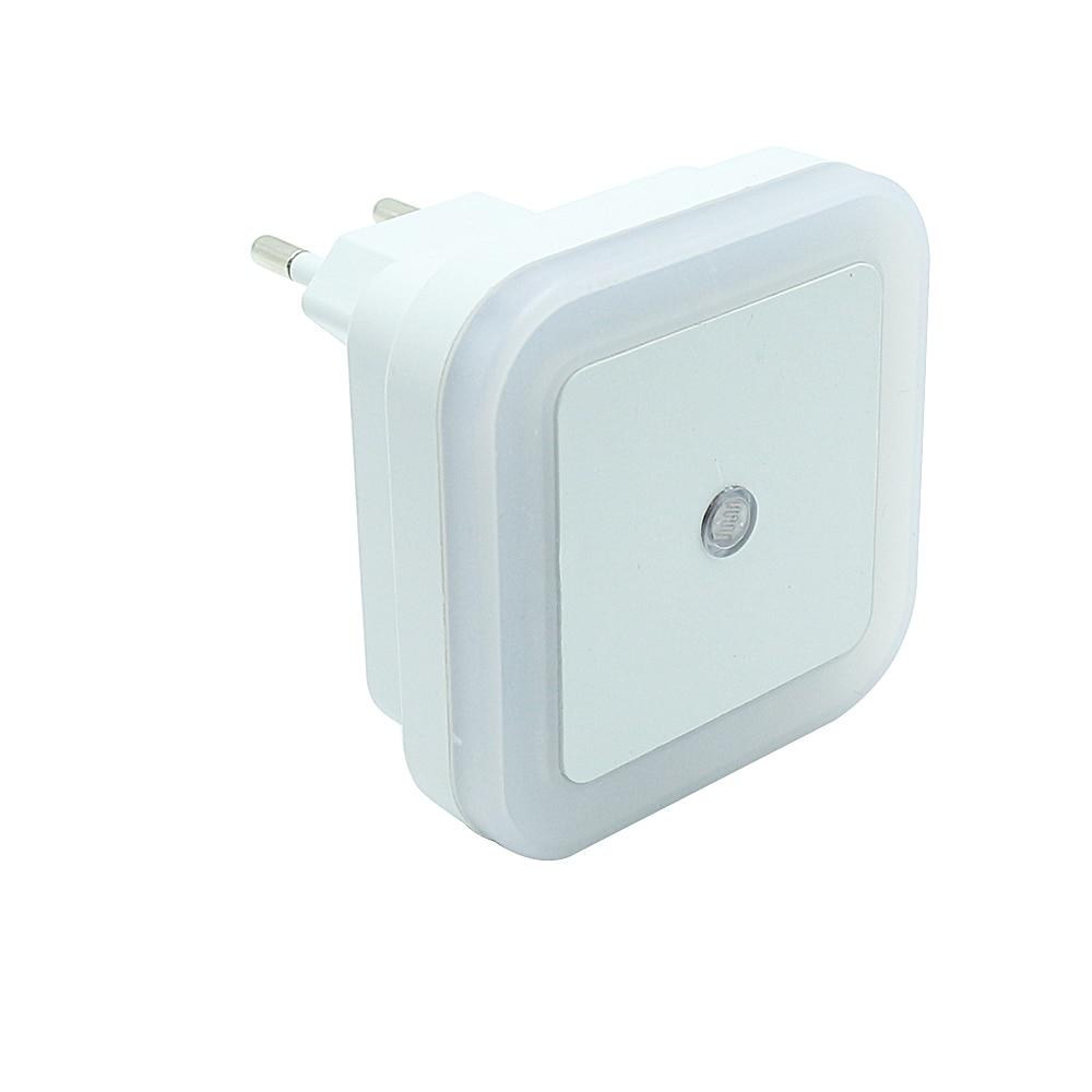 Lumen Cove – Plug-In Light Sensor Night Light