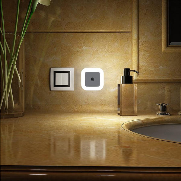 Lumen Cove – Plug-In Light Sensor Night Light