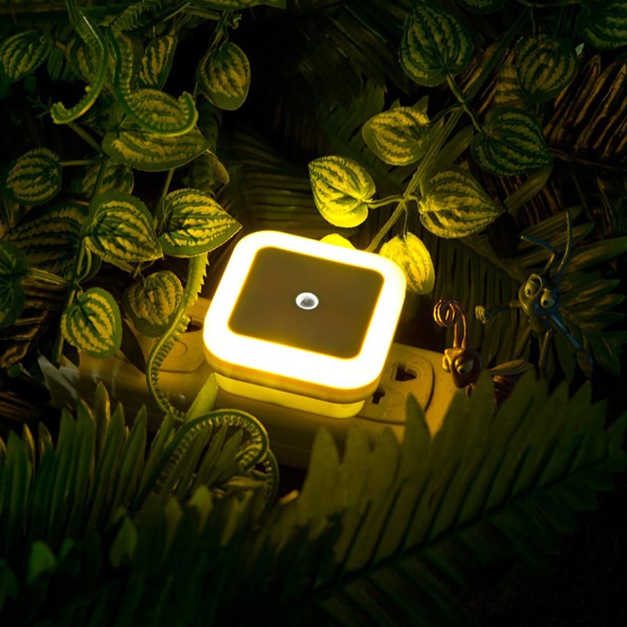 Lumen Cove – Plug-In Light Sensor Night Light