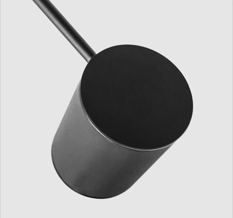 Enso – Circular Iron Bounce LED Wall Light