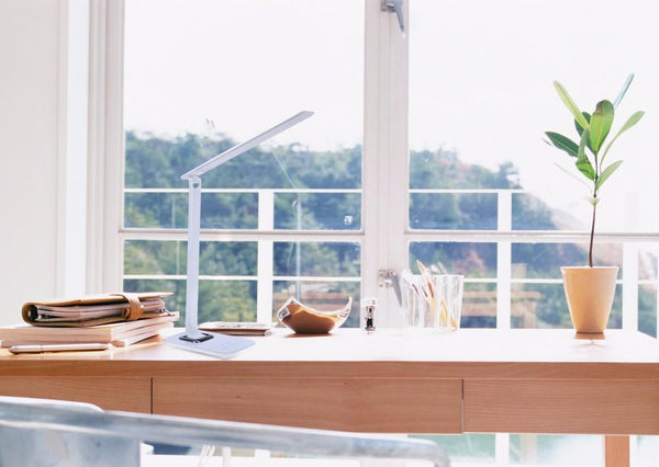 Nerida – Foldable Touch Dimmable LED Desk Lamp