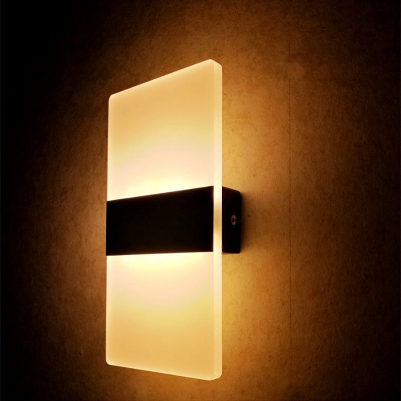 Beckett – Acrylic Strip LED Wall Light