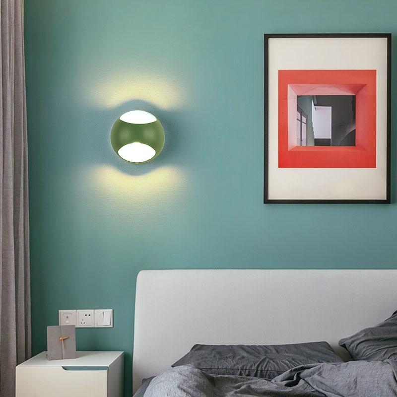 Maru – Round Iron Bounce-Light Wall Sconce